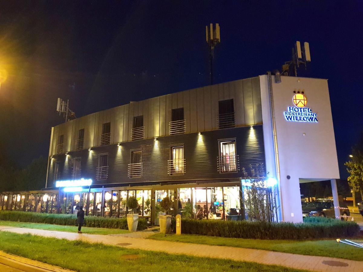 Hotel Willanova Lublin Buitenkant foto