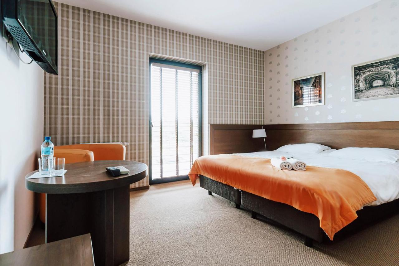 Hotel Willanova Lublin Buitenkant foto