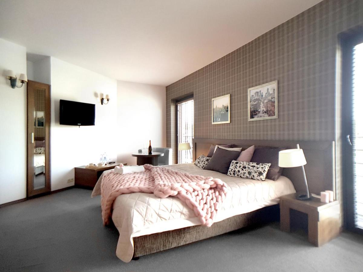 Hotel Willanova Lublin Buitenkant foto