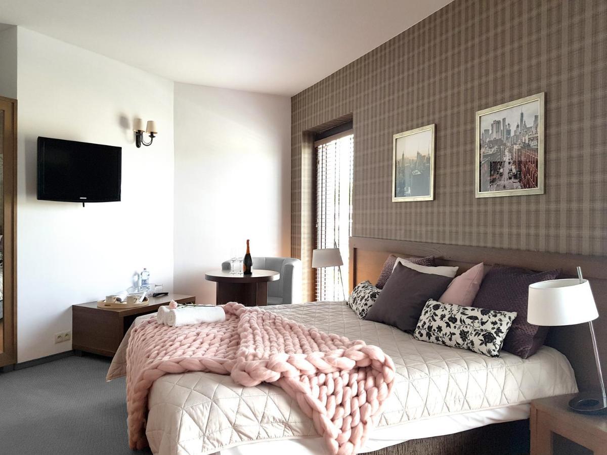 Hotel Willanova Lublin Buitenkant foto