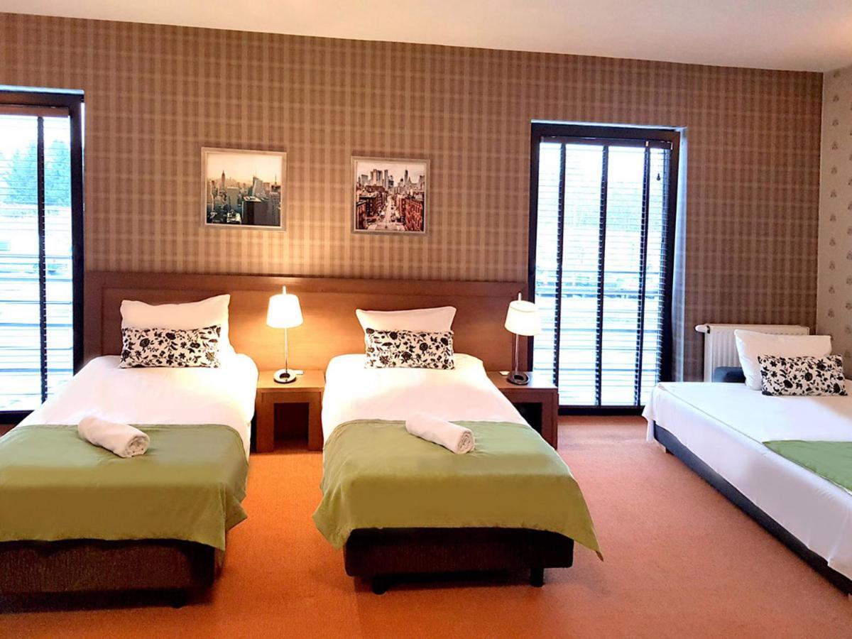 Hotel Willanova Lublin Buitenkant foto