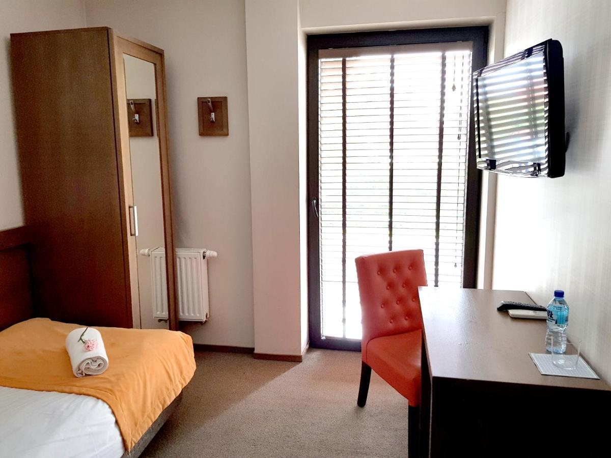 Hotel Willanova Lublin Buitenkant foto