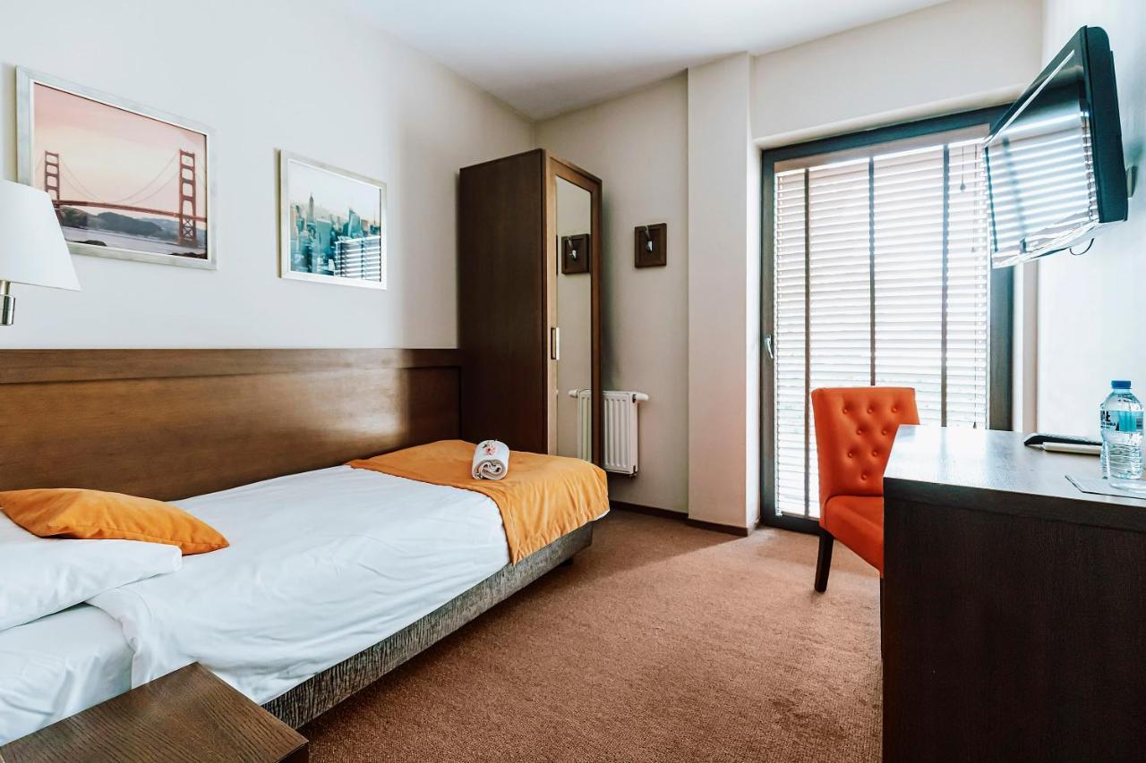 Hotel Willanova Lublin Buitenkant foto