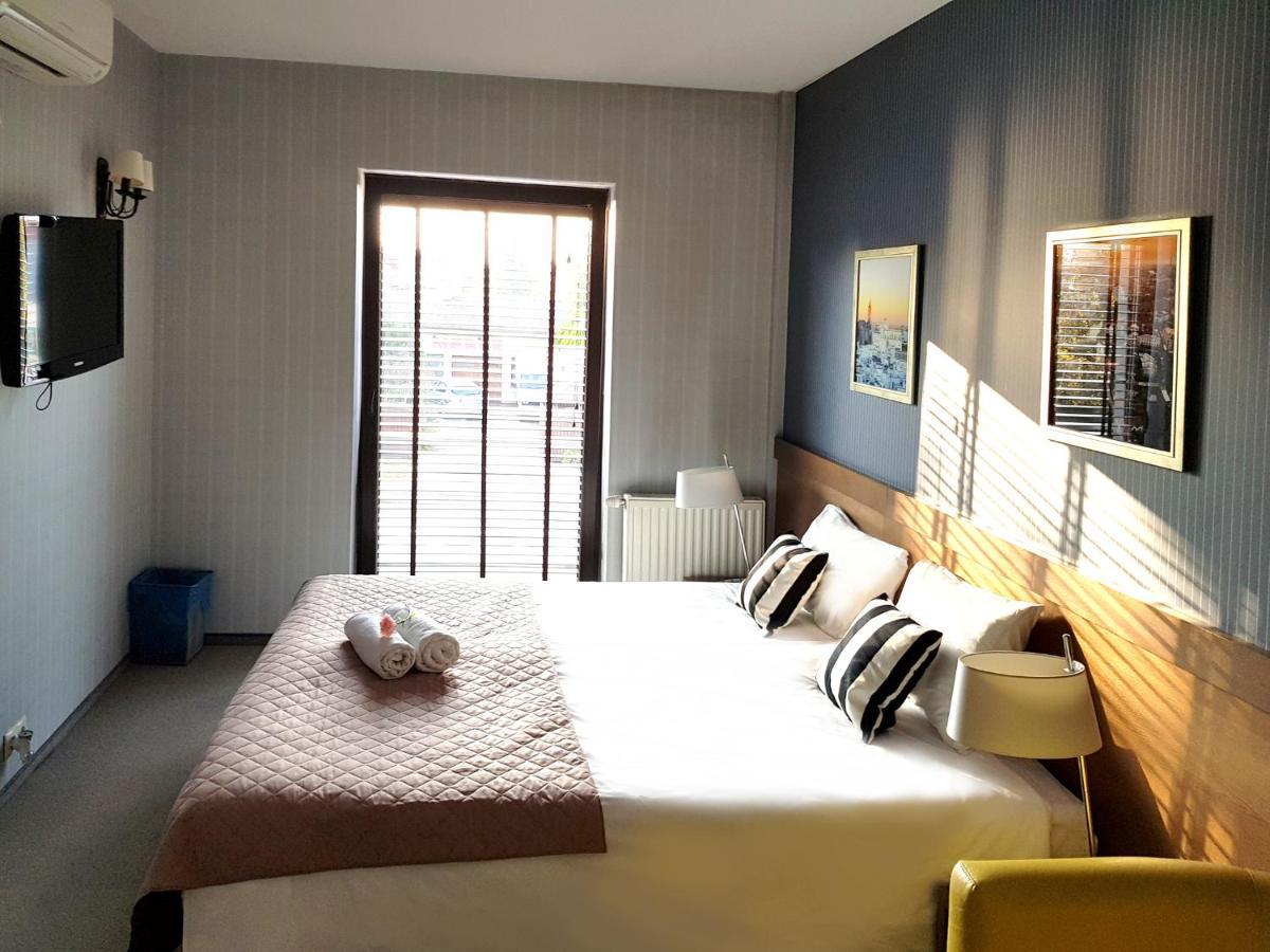Hotel Willanova Lublin Buitenkant foto